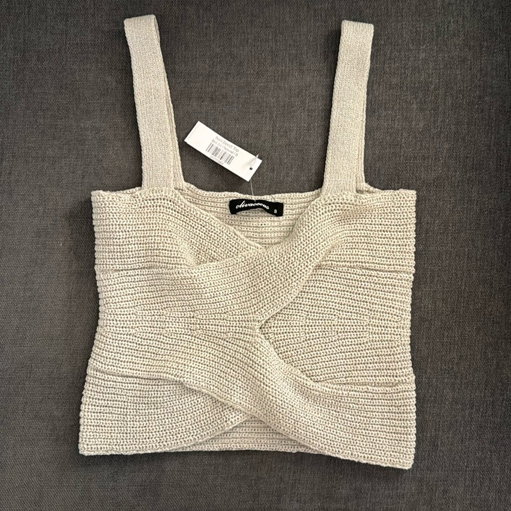 Olivaceous knit crop top